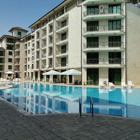 Apartament Family 3 Amadeus Lux Słoneczny Brzeg